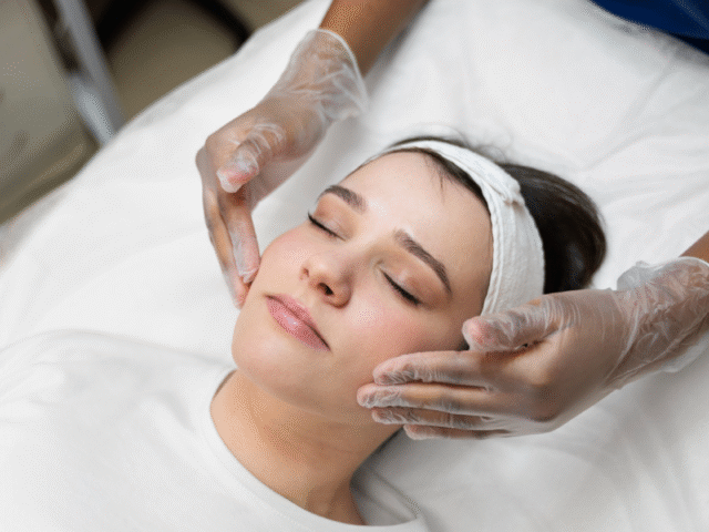 Pre Bridal Skin Care: The Ultimate Guide for a Flawless Wedding Glow (Step-by-Step)